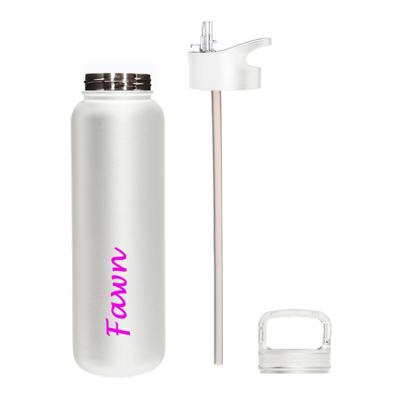 China Sustainable Customized Fashionable Double Walled Sports Vacuum Insulated 304 Stainless Steel Water Bottle With Custom Logo for sale