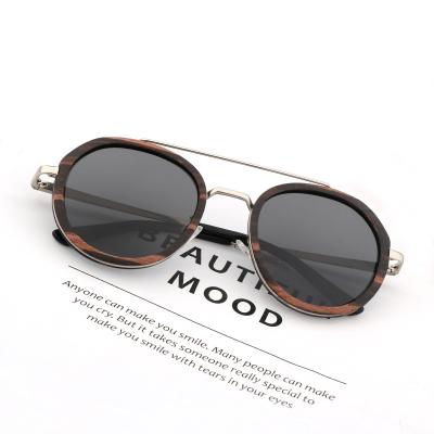 China High Quality Fashion Custom TAC Polarized Round Shape Wooden Logo Sunglasses For Men Womens for sale