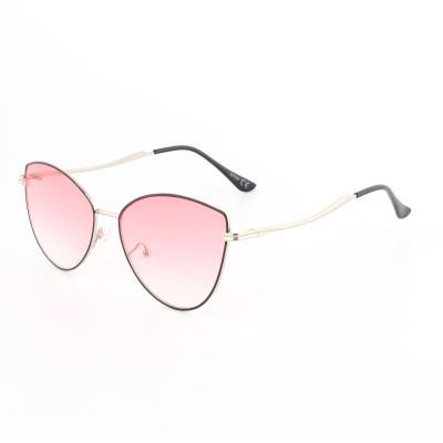 China Fashion Sunglasses 2021 Designer Women Vintage Sun Glasses Cat Eye Metal Two Tone Plating Sunglasses Small for sale