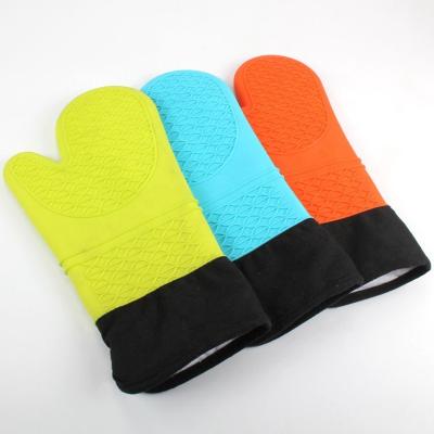 China High Quality Durable Silicone Rubber Extended Mitts With Cotton Kitchen Canvas Heat Insulation Mitt for sale