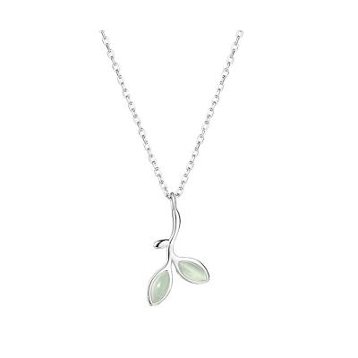 China Cute Japan and South Korea Opal Leaves Collarbone Chain Green Leaves Necklace Girlfriends Gift for sale