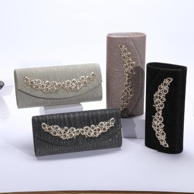 China Soft PU Celebrity Dinner Clutch Women's Cheongsam Handbag Pleated Rhinestone Band Diamond Dress Handbag Banquet Bag for sale