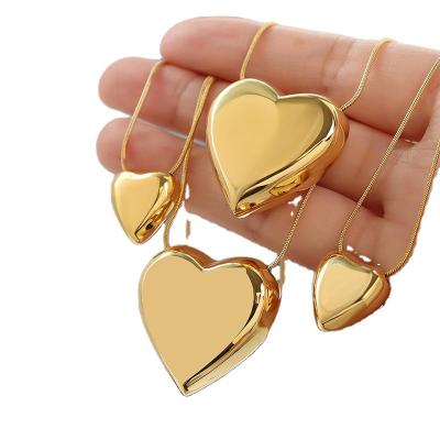 China Other Women Jewelry Plated Tasty Heart Silver Gold Necklace Adjustable Pendant Necklace for sale