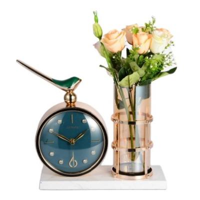 China New China style 12 inch classic fancy design bird plastic table clock for sale