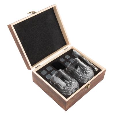 China Disposable whiskey stones gift set for men | Whiskey glass and stones set with army wooden case, 8 granite whiskey rocks cooling stones for sale