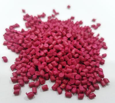 China De Dragerabs van Rose Red Polypropylene Masterbatch pp Plastic Korrels Te koop