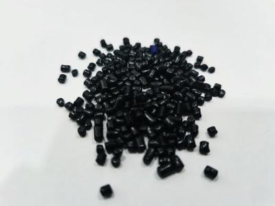 China Carbon Black Plastic Color Masterbatch TIO2 PE For Garbage Bag for sale