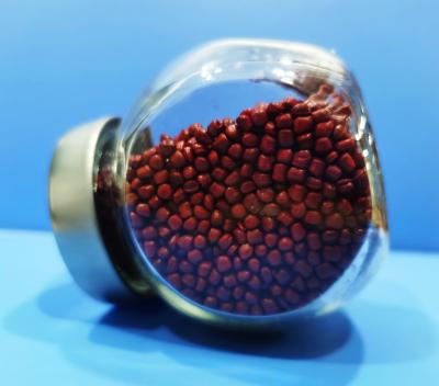 China Polyethylene Film Red Masterbatch Granule High Concentration for sale