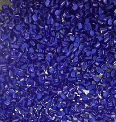 China Pigment Concentration 20% Blue Masterbatch LDPE For Plastic Bags for sale