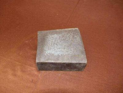 China Low Carbon Refractory 84% 85% MgO-C Brick Magnesia Carbon Brick for sale