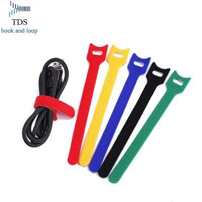 China Bundling Wires Customized Hook And Loop Cable Ties With Nylon for sale