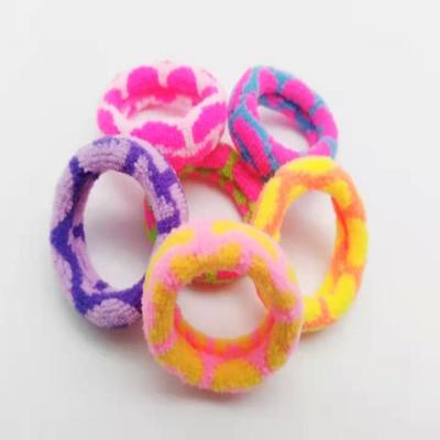 China Factory Direct Sale Durable Hot Wide -Edge High Elastic Hair Rope Tied Ring Thick Color Head Hair Explosive Hair Band for sale