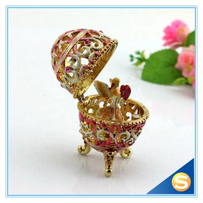 China Wedding Gifts / Angel Eggs Easter Gift /egg Metal Gift Box Wedding Gift for sale