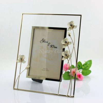 China Flower Design Glass Photo Frame Of Wedding Gifts 2015 For Weddings Party for sale