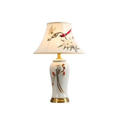 China Unique tradition modern vintage art porcelain vase beside creative ceramic led table lamp table light for hotel home for sale