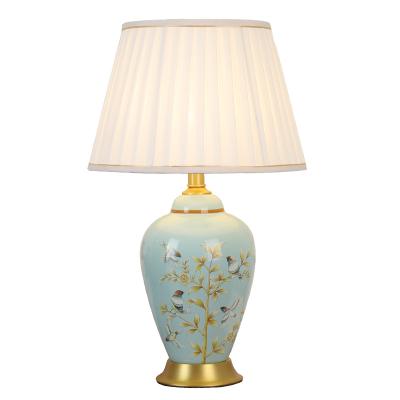 China New traditional Chinese style living room study room lamp bedroom antique ceramic table lamp for home decoration for sale