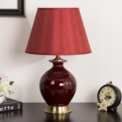 China Jingdezhen design modern table lamp for bedside table classic ceramic light in red for decor for living room for sale