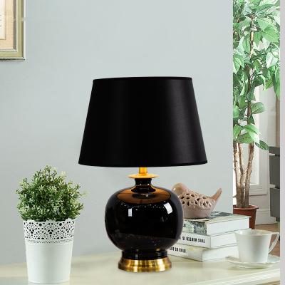 China Modern Chinese Traditional Porcelain Vase Light Ceramic Table Lamp With Different Color By Handmade for sale