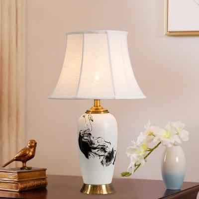 China 2022 Modern Classical Decorative Bedside Floral Chinese Ceramic Table Lamps Wholesale for sale