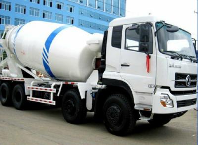 China EURO III Water - Cooled  9m3  Concrete Mixer Truck 6 * 4 SINOTRUK for sale