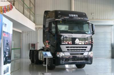 Κίνα Φορτηγό τρακτέρ μηχανών diesel ροδών Sinotruk Howo A7 10 φορτηγών ρυμουλκών 420HP προς πώληση