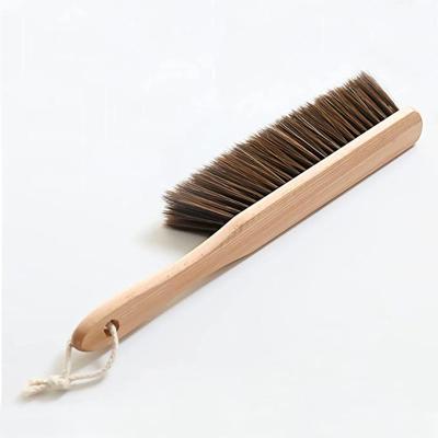 China New Eco-friendly Material Electrostatic Material Soft Plush Sweater Hat Dusting Brush Soft Dusting Brush for sale