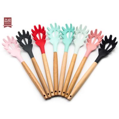 China Viable Kitchen Accessories Tools Tools Slotted Spaghetti Strainer Server Fork Spoon Silicone Pasta Spaghetti Server With Wooden Handle for sale