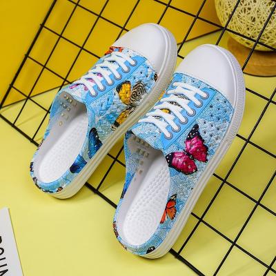 China Massage 2020 Women Fashion Slippers Breathable Mules Beach Sandals for sale