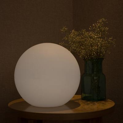 China PE Material Modern Decorative Landscape Led Garden Ball Light With RGB Waterproof IP44 for sale