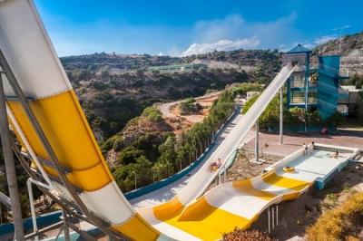 China Water Park Holidays Boomerang Big Water Slides 9 - 18M Platform Height for sale