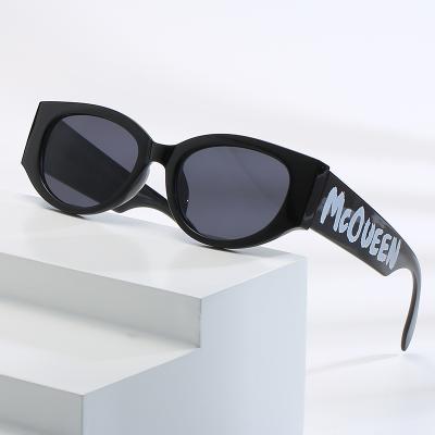 China Fashion Sunglasses KADIMA Eyewear 18112 Personality New Jane Logo Sunglasses Comfortable Cat Eye Sunglasses Large for sale