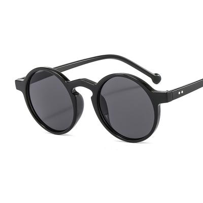 China Fashion Sun Glasses KADIMA Eyewear 13509 Cute Simple Round Sun Glasses Unisex UV Protection Sunglasses for sale