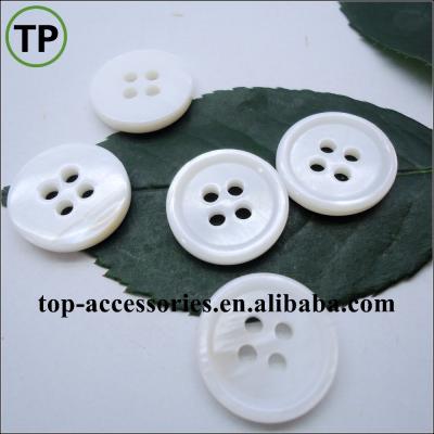 China Pearl Four Holes Dry Cleaning Slim Rim Natural Material Shirt Shell Button for sale