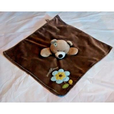 China Portable Soft Carter'S Bear Security Blanket Rattle Plush Sweetheart Lovey for sale