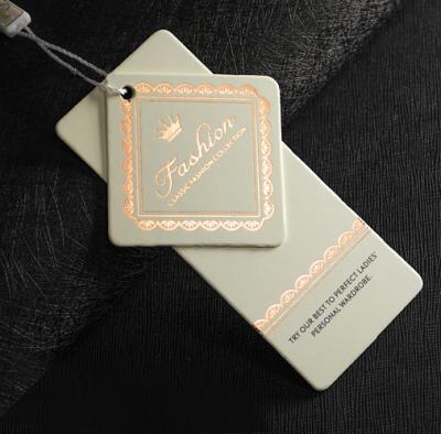 China Sustainable Luxury Gold Clothing Label Hot Saling Printed Hangtag for sale