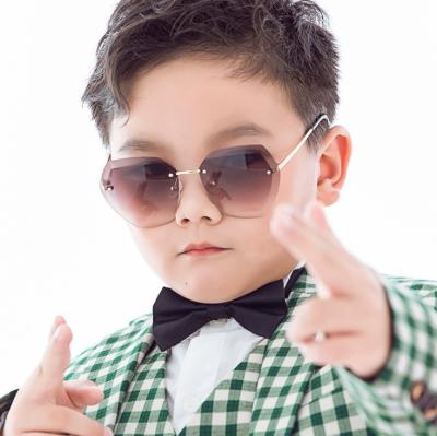 China Fashion Sunglasses JH BEAUTY YOU Children's Eyewear Trendy Boys and Girls Sun Shades Lovely Children's Sunglasses 2021 for sale