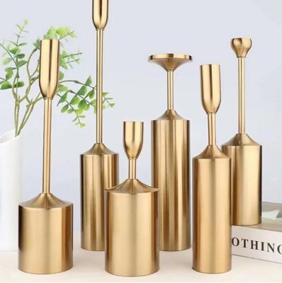 China Bonding Wedding Props Europen Wedding Supplies Gold Candlestick Candlestick Holder Six Sets for sale