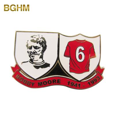 China Europe Customized Hard Enamel Imitation Metal Badge For European Football Club for sale