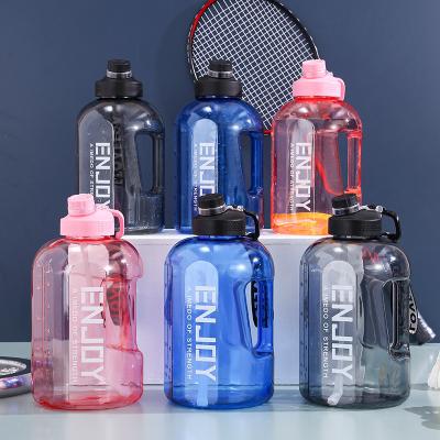 China Large Capacity Gym Viable Water Bottle Used As Dumbbell BPA Free Fitness Sports Water Bottle With Mobile Phone Stents for sale