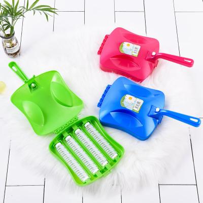 China Sustainable Household Plastic Carpet Vacuum Brush Double-Roller Type Dusting Sweep Carpet Roller Cleaning Type for sale