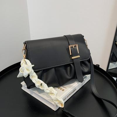 China This year's popular new women's version of the CIA summer fashion Korean women's fashion messenger bag pleated shoulder armpit bag for sale