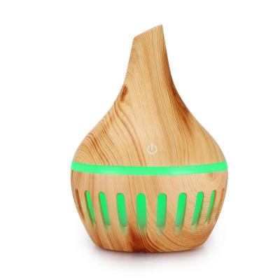 China Hotel 7 Colors Ultrasonic Humidifier Aroma Diffuser Humidifier 300ml Wood Grain Aroma Diffuser Mini Humidifier for sale