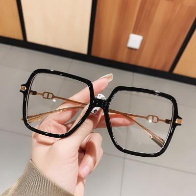 China 10 Years Experience 2021 Fashion Street Fashion New Large Glass Frame Literary Flat Mirror Outdoor Anti-blue Travel Korean Eye Protection For Women for sale