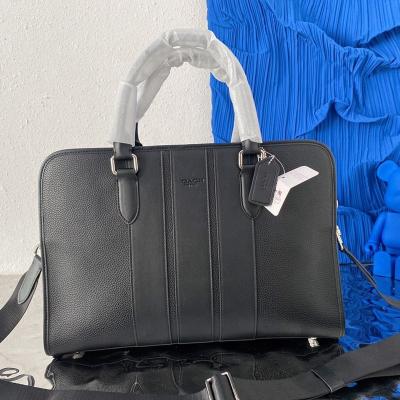 China High Capacity Design Waterproof Leather Men's Casual Laptop Bag for sale