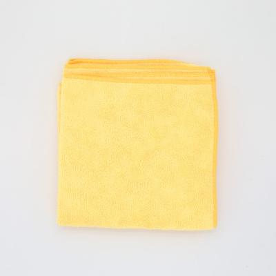 China Sustainable Hot Sale 350gsm 30*30cm Bath Towel Set Drying Car Microfiber Poncho Towel With Hood for sale