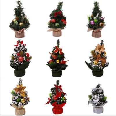 China Best Shopping Mall Christmas Tree Decoration Christmas Sale Decoration 20cm Mini Christmas Package Tree Desktop for sale