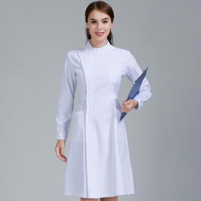 China Embroidery Printed Logo Working Medical Doctor White Lab Coat Hospital Gown Spandex Polyester Professional Hospital Uniform for sale