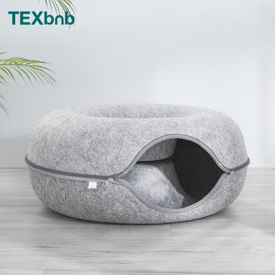 China Cute New Product Premium Breathable All Season Cat Cave Big Size Comfortable Polyester Felt Cat Bed Cave for sale