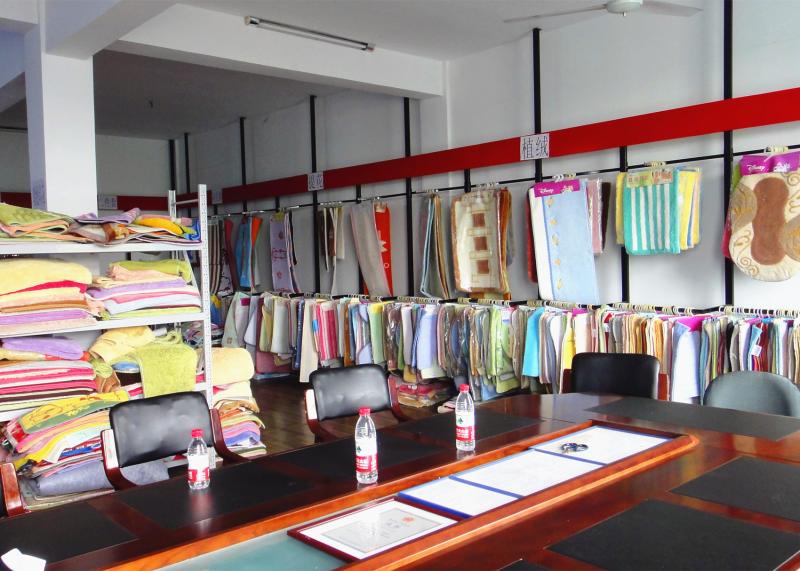 Verified China supplier - NINGBO HUISHENG WEAVING CO.,LTD