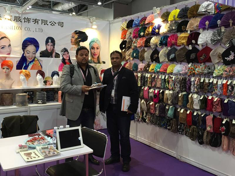 Verified China supplier - Yiwu E-Top Clothing Firm